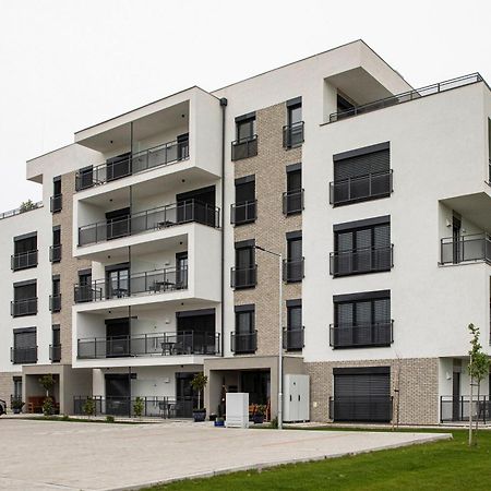 Kinga Apartman Dunajska Streda Exterior photo