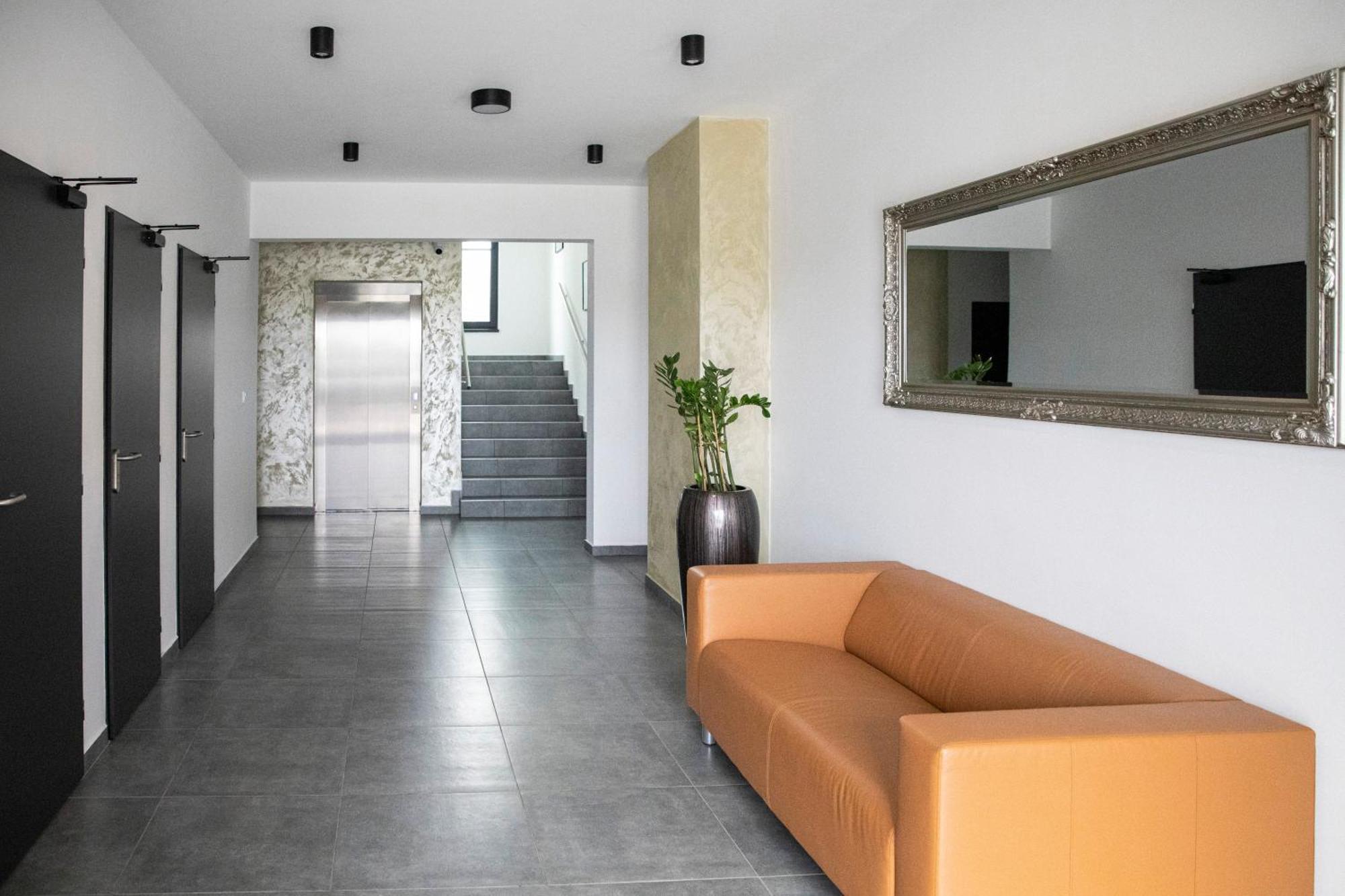 Kinga Apartman Dunajska Streda Exterior photo
